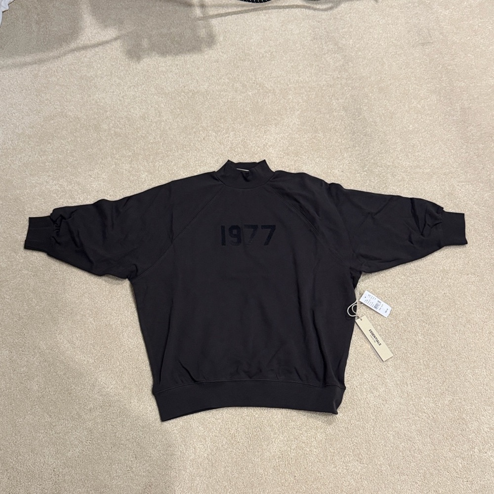 Essentials Fear Of God Women's Iron 3/4 Mock Neck Sweatshirt